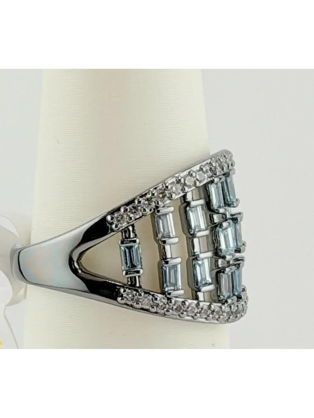 Bomb Party March 2026 Ring Sz 6 RG62401 